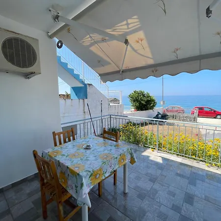 カントリーハウス Gusti